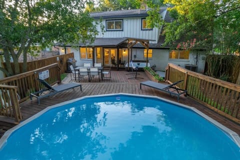 Welcome to the epitome of indoor/outdoor living! Enjoy your evening meals out here in this backyard oasis!