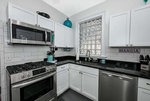 Modern and fully equipped kitchen for your vacation getaway