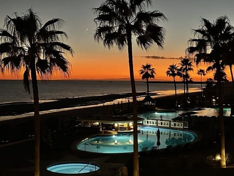 Watch more sunsets and less Netflix from your Veo la Mar 203 balcony!