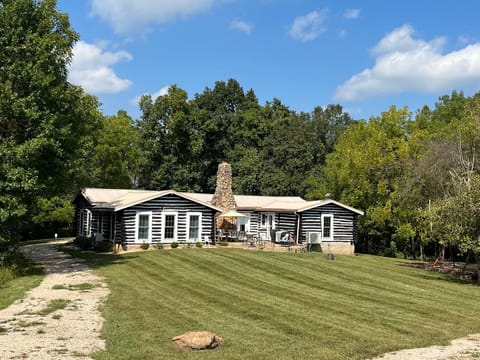 Welcome to Patten's Landing, a fully restored 82-year old cabin!