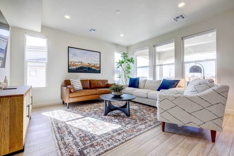 Washington Vacation Rental | 5BR | 5BA | Stairs Required | 2,800 Sq Ft