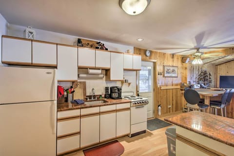 Kitchen | Cooking Basics | Combo Drip & Pod Coffee Maker