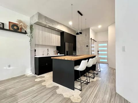 Fully equipped kitchen - Cocina completamente equipada