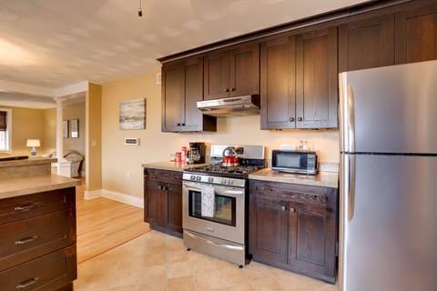 Kitchen | Cooking Basics | Toaster | Crockpot | Coffee | Ice Maker | Spices