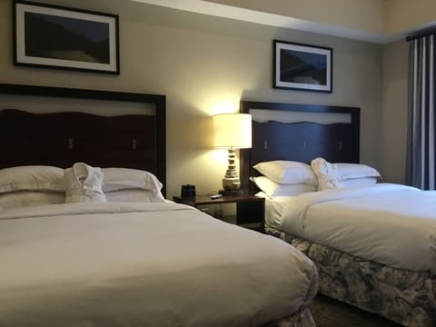 Two Queen Beds