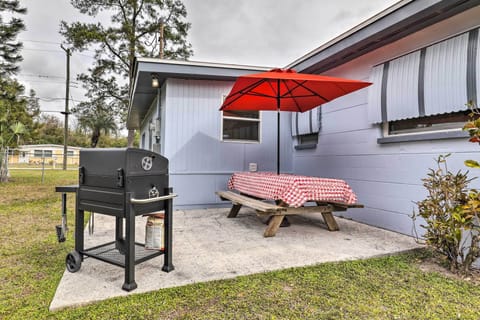 Tampa Vacation Rental | 3BR | 2BA | 2 Steps to Enter | 1,271 Sq Ft