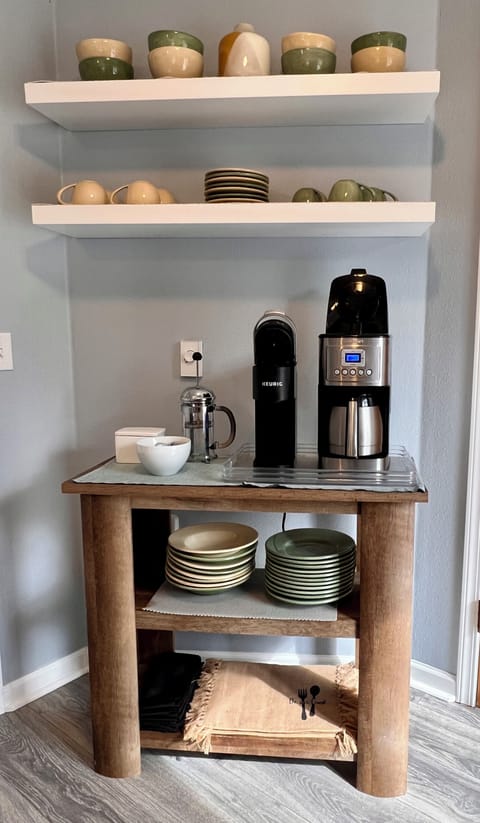 coffee maker, Keurig, hot pot, and more needed appliances for all of your needs.