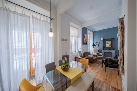 Living room fully equipped with air conditioning