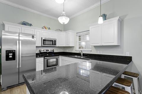 24-The-Pool-House-Kitchen