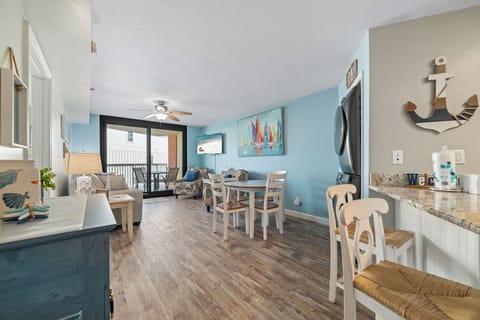 Living and dining area