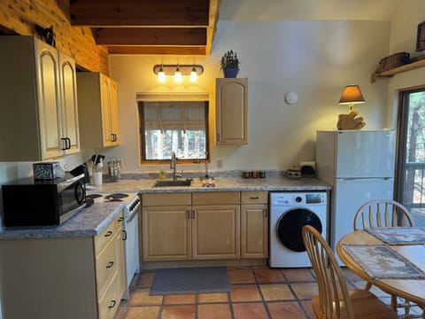 141d4c5a-7be5-4c49-ad16-5abbcb0074da