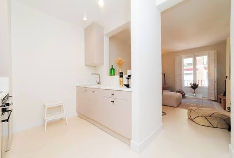 Vista desde la cocina al salón