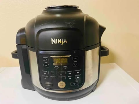 Ninja Foodie - You can cook everything - Crockpot, air fry, bake, steam and more