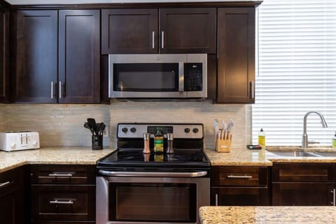 Cooking up memories in our cozy kitchen! 🍳 Who's ready to create some delicious memories? #StayAndCook