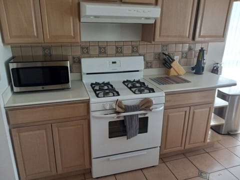 cbe7b2e6-b2f4-4e44-b37e-c99e286e0a80