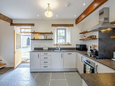 Kitchen | Ivy Bush Cottage, Llanddewi Brefi, near Tregaron