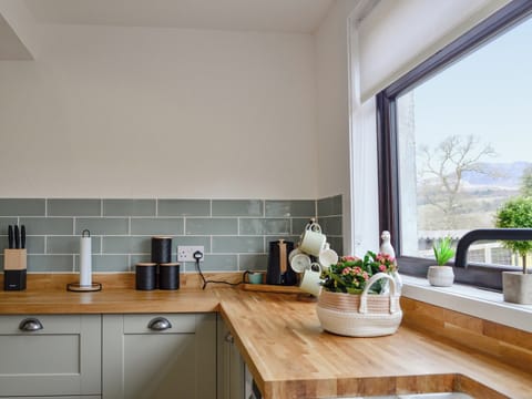 Kitchen | Black Spout Cottage, Pitlochry