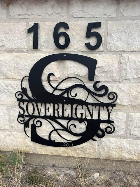 9e39b99b aef3 4074 b07c 38d61198c2ae