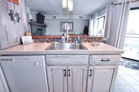 Dishwasher makes cleanup after homecooked meals a breeze