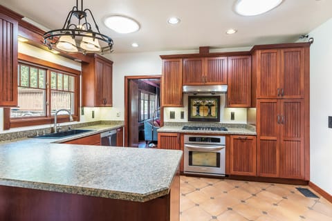 Just bring groceries!!!