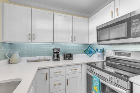 Updated Kitchen with Stainless Steel Appliances