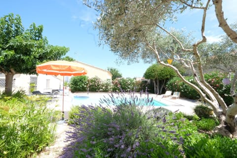 Holiday rental MOULÈS house to rent garden