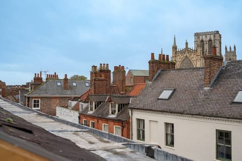 7ec51870 e49c 4c5a 8a5a ba24d123fdea