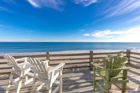 Top Floor Sun Deck II