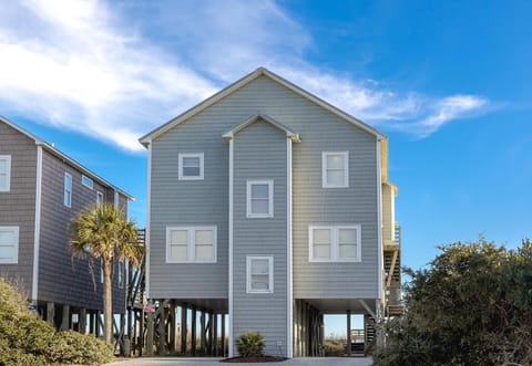 Shore to Please Streetside Exterior