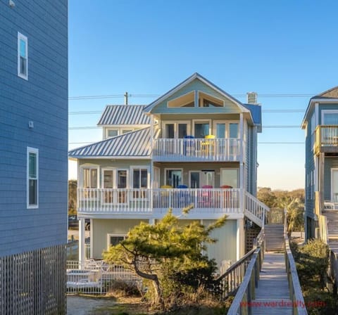 Que-Sea-Ra Sea-Ra Oceanside Exterior