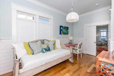 1st Floor Twin Daybed with Work Station