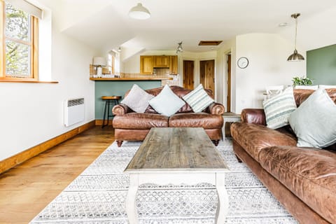 Living Room / Lounge