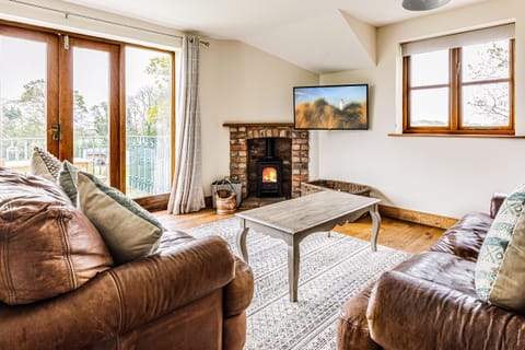 Living Room / Lounge