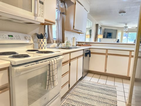 Well stocked kitchen so you can prepare meals on your visit.