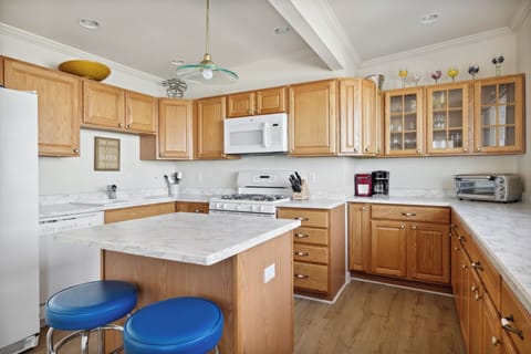 Our kitchen is equipped with a deluxe housewares package.