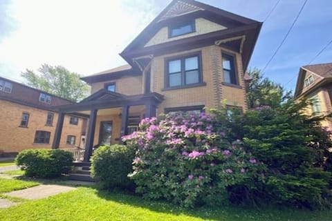 The Crescentia House (Whole-House Option).  Walk to everything!