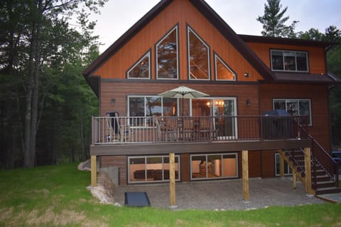 Exterior - Lakeside