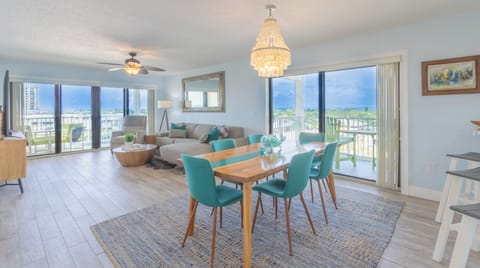 Top floor views! Open floorplan. 