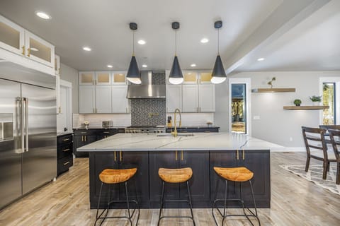 Kitchen – Stainless Appliances + Island for Easy Meal Prep
