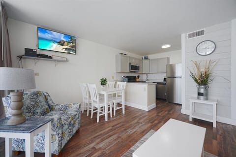 Open layout living and dining room