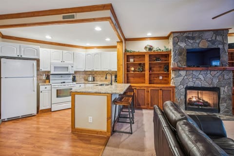 interiors-kitchen-_kjh8863