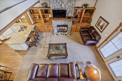 upperlevel-opentobelow-_kjh1453