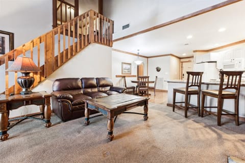 mainlevel-livingroom-_kjh8473