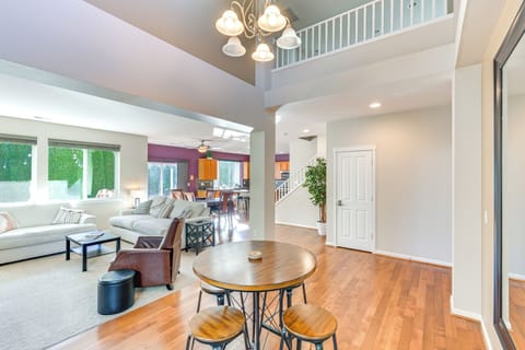 Kent Vacation Rental | 4BR | 2.5BA | 2,500 Sq Ft | Stairs Required to Access