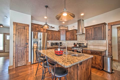 Kitchen | Coffee Maker | Dishwasher