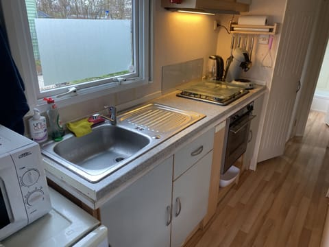 Beach Resort Nieuwvliet bath, bunk bed and double bed, private bathroom, indoor swimming pool, Supermarket, Kids club, sports and games