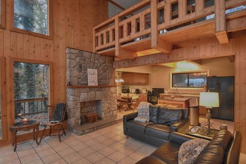 Living & Loft area open