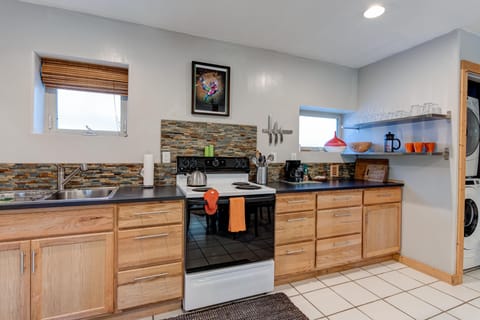 Well equipped kitchen - just bring your food!