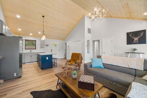 Living Room w/ Sofa Conversion Bed. Perfect for Kids