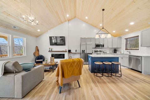 Graceland Mountain Retreat